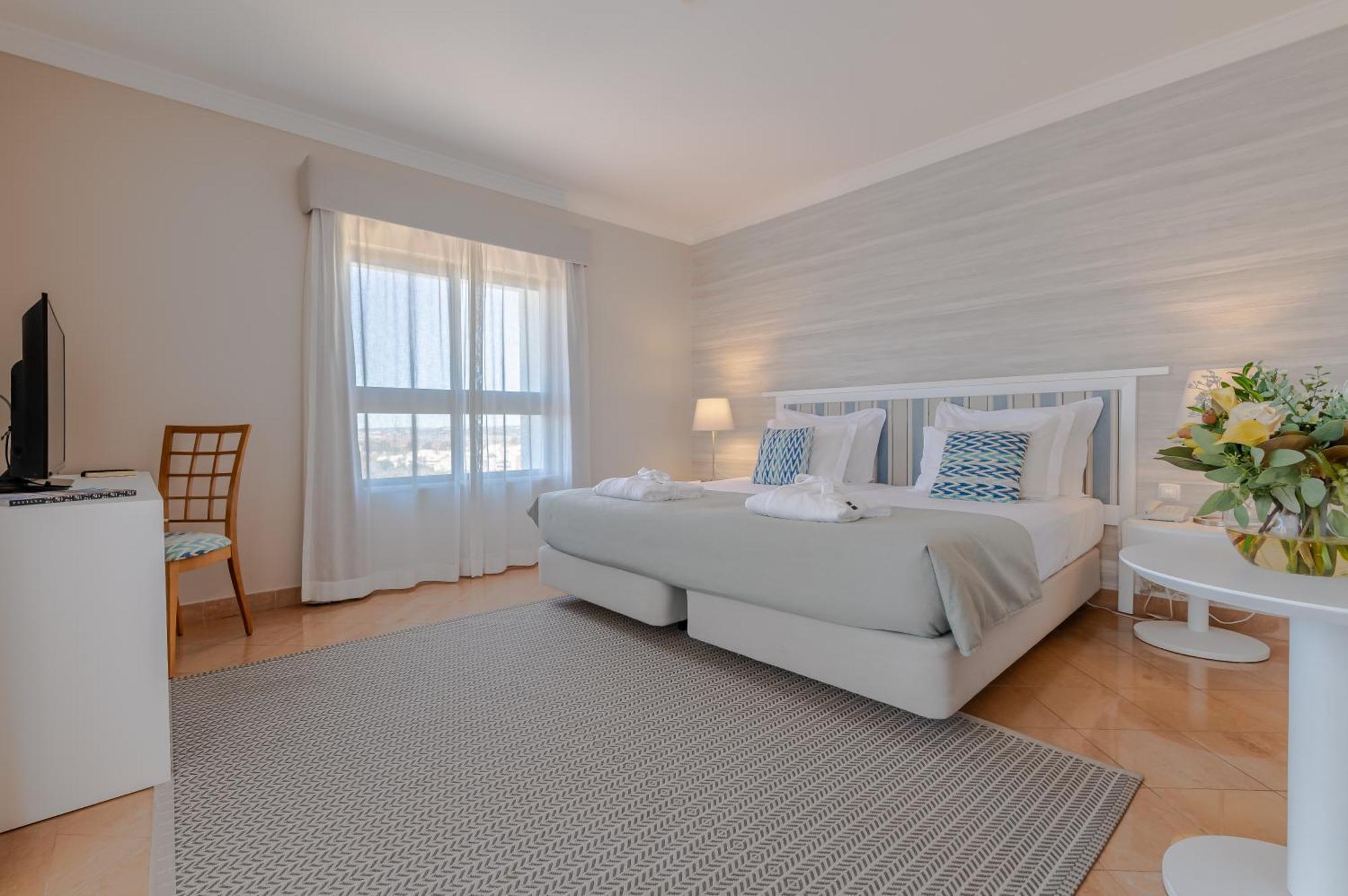 Pestana Alvor Park Suites Hotel Екстер'єр фото